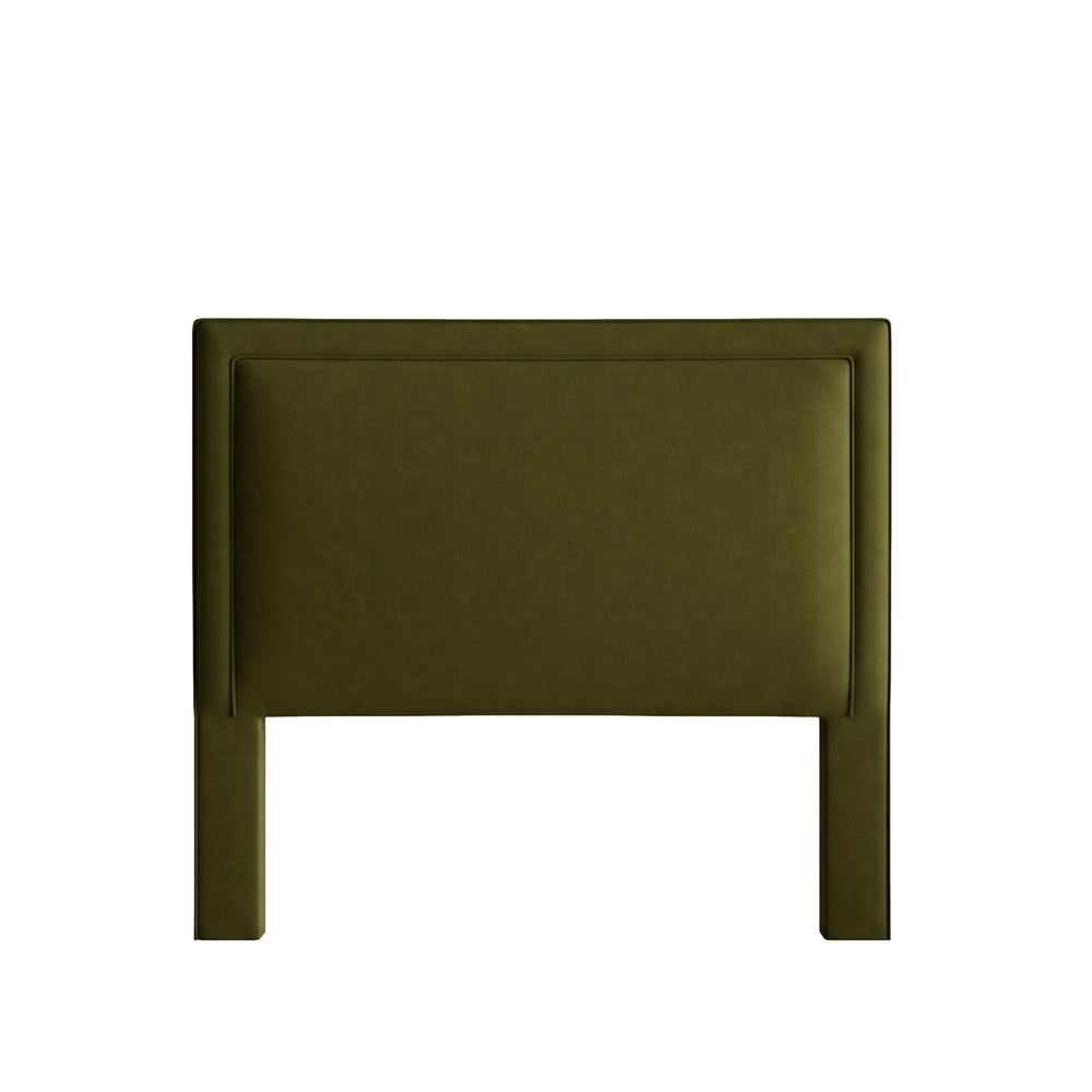 FEATURED: Shown in Queen / 4" Channel / Self Welt