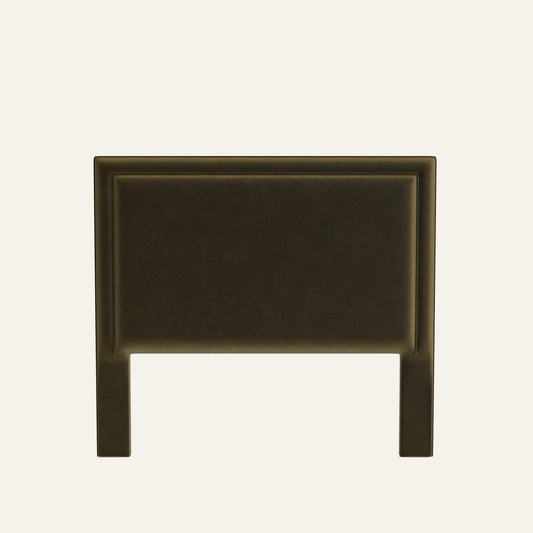 FEATURED: Shown in Queen / 4" Channel / Self Welt