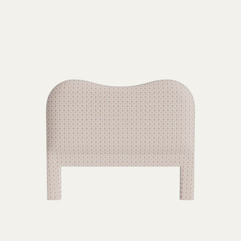 FEATURED: Shown in Queen / Sand Welt