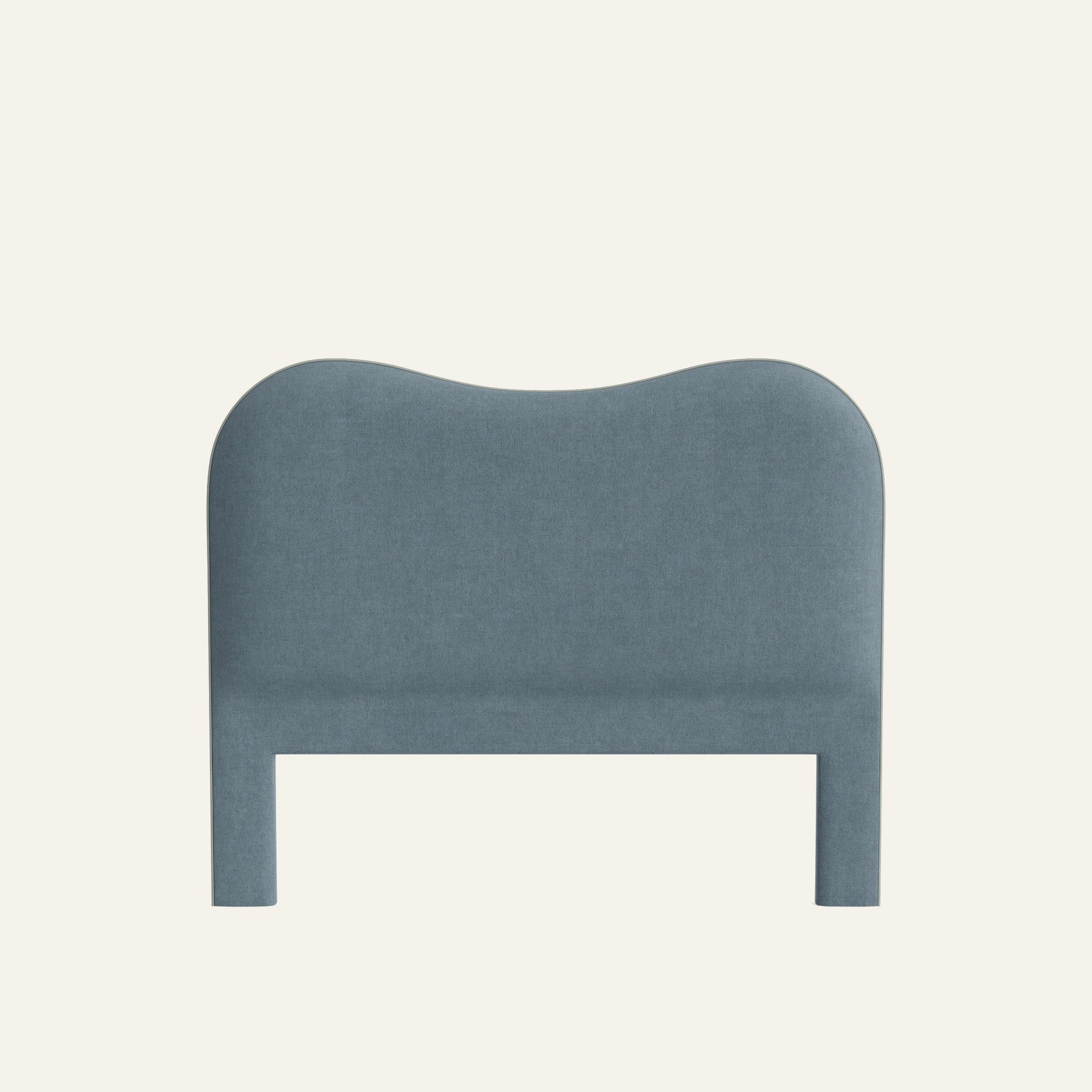 FEATURED: Shown in Queen / Sage Welt