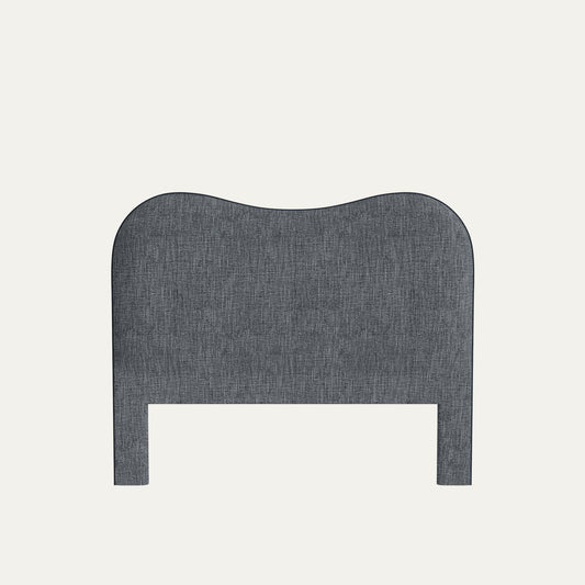 FEATURED: Shown in Queen / Midnight Welt