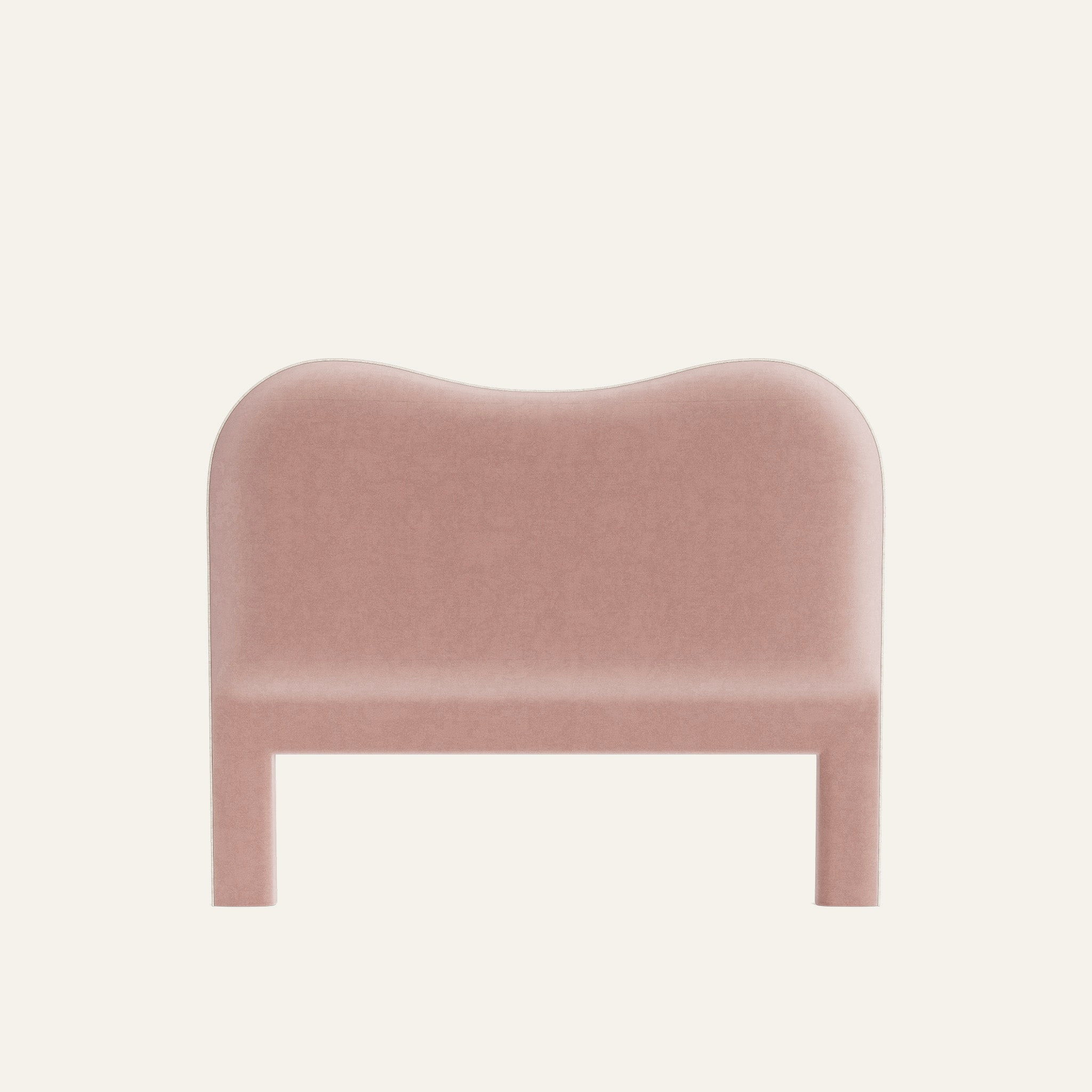 FEATURED: Shown in Queen / Sand Welt