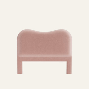 FEATURED: Shown in Queen / Sand Welt