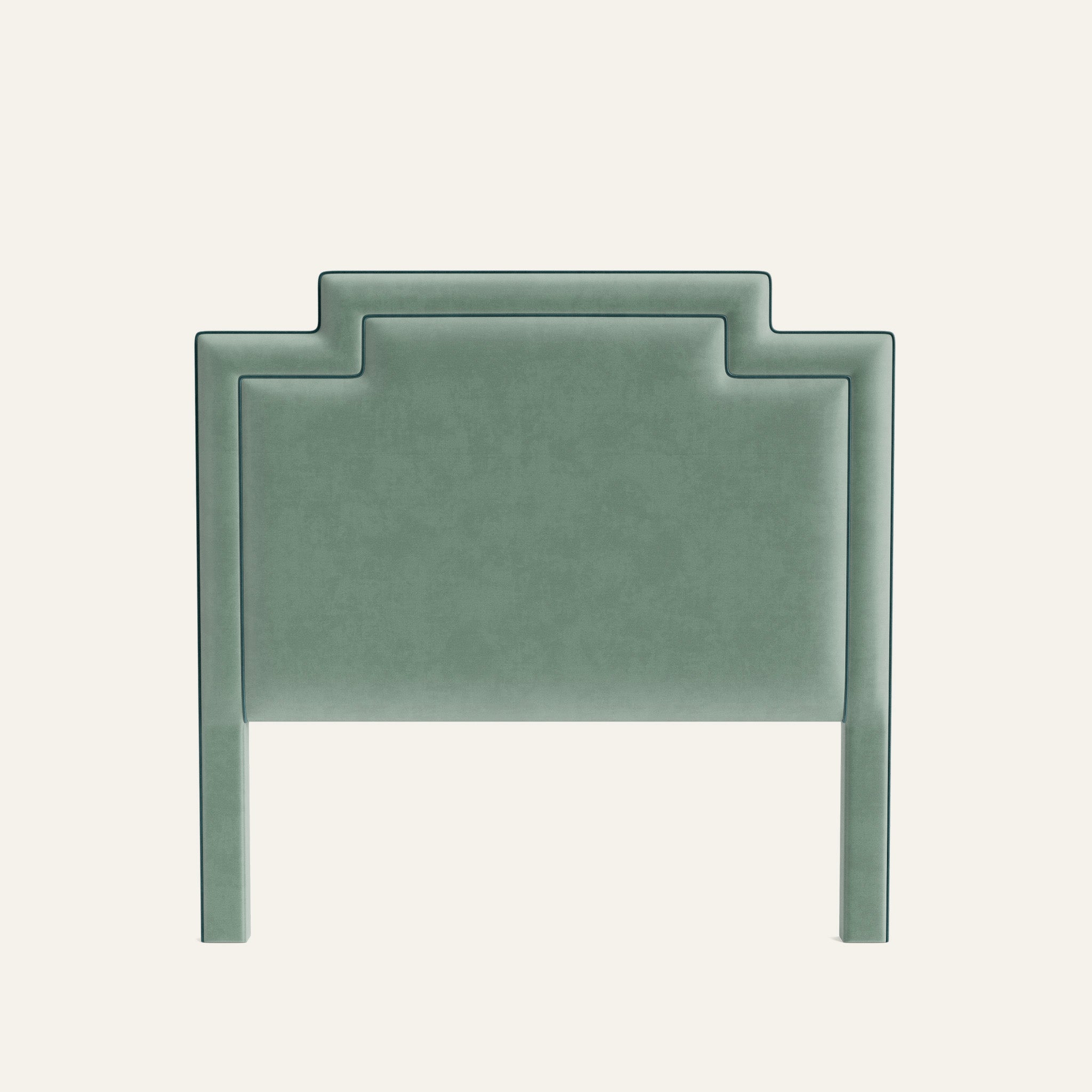 FEATURED: Shown in Queen / Peacock Velvet Welt