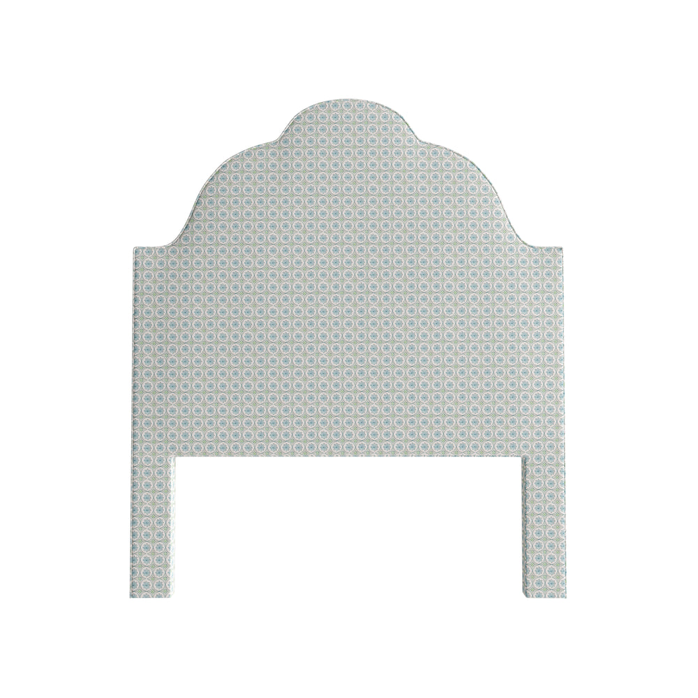 Queen hayes sea salt custom on white background