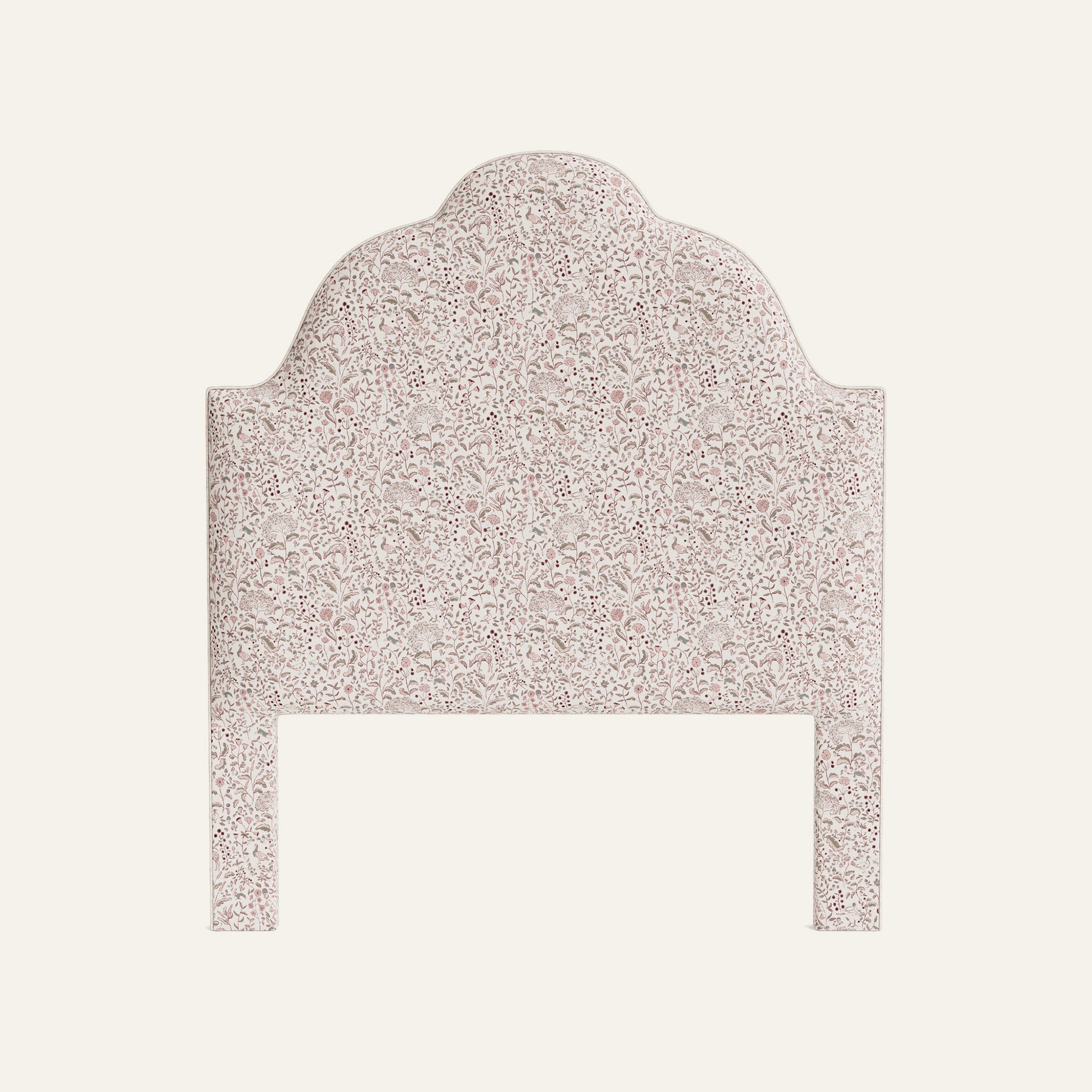 FEATURED: Shown in Queen / Sand Welt