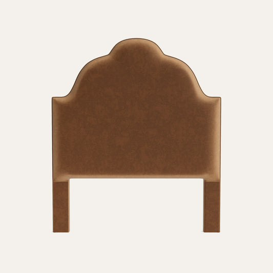 FEATURED: Shown in Queen / Self Welt
