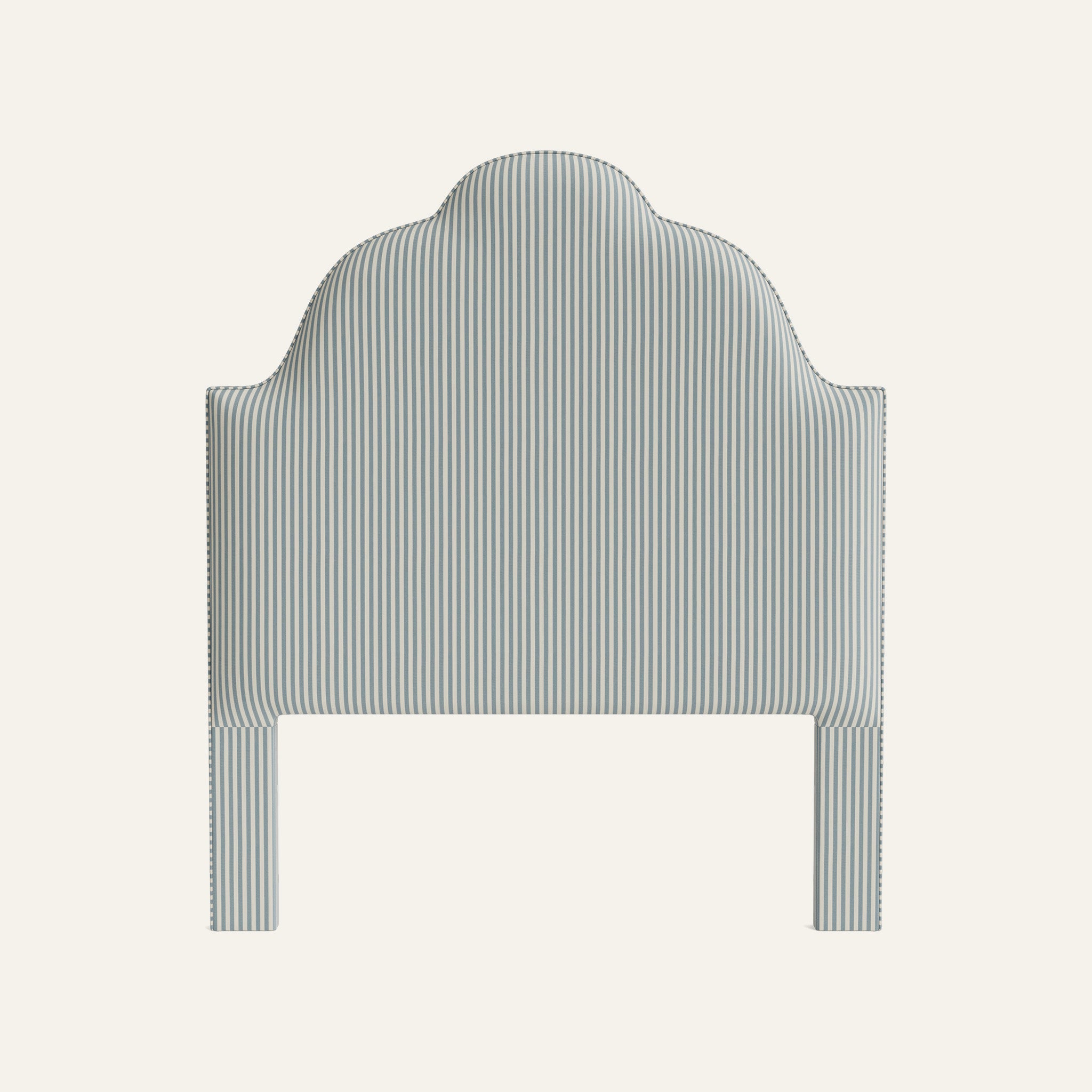 FEATURED: Shown in Queen / Self Welt