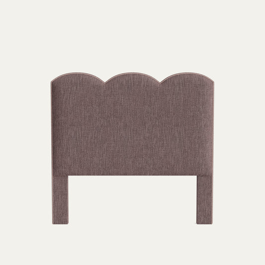 FEATURED: Shown in Queen / Dahlia Welt