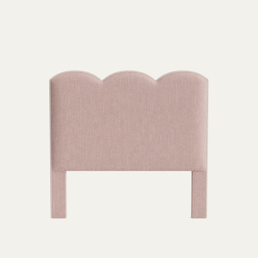 FEATURED: Shown in Queen / Sand Welt