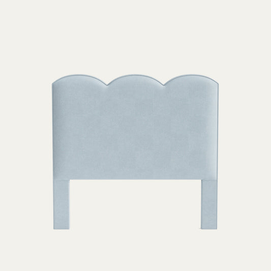 FEATURED: Shown in Queen / Self Welt