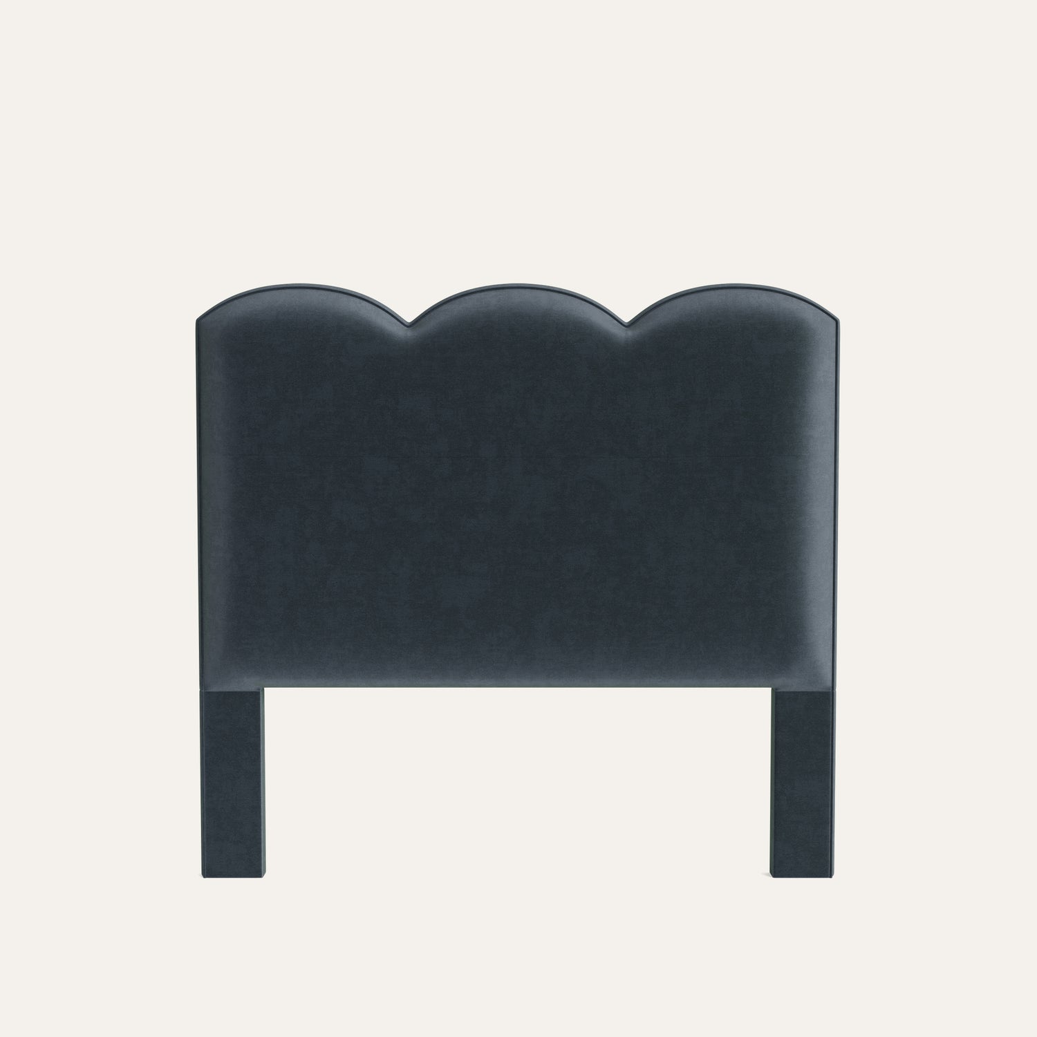 FEATURED: Shown in Queen / Self Welt