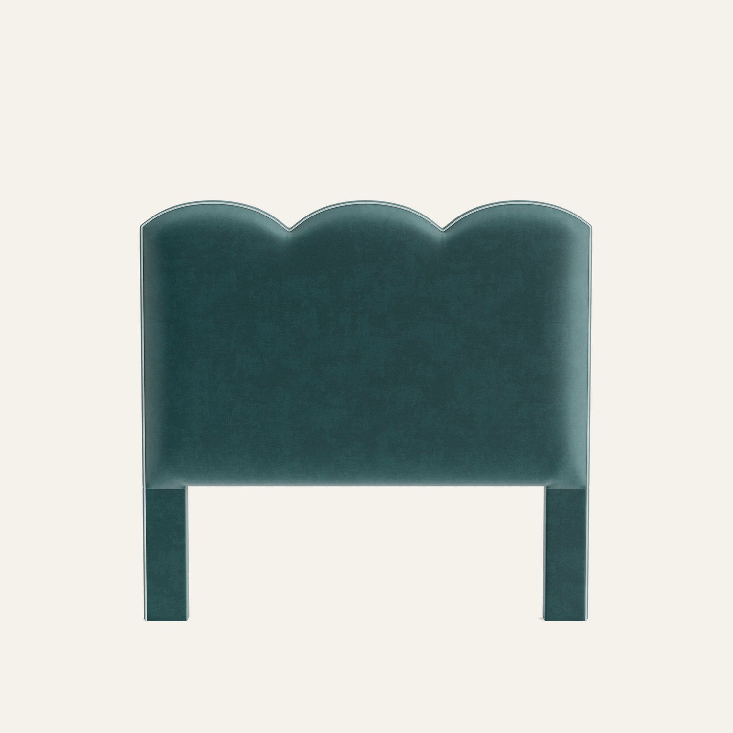 FEATURED: Shown in Queen / Sage Welt