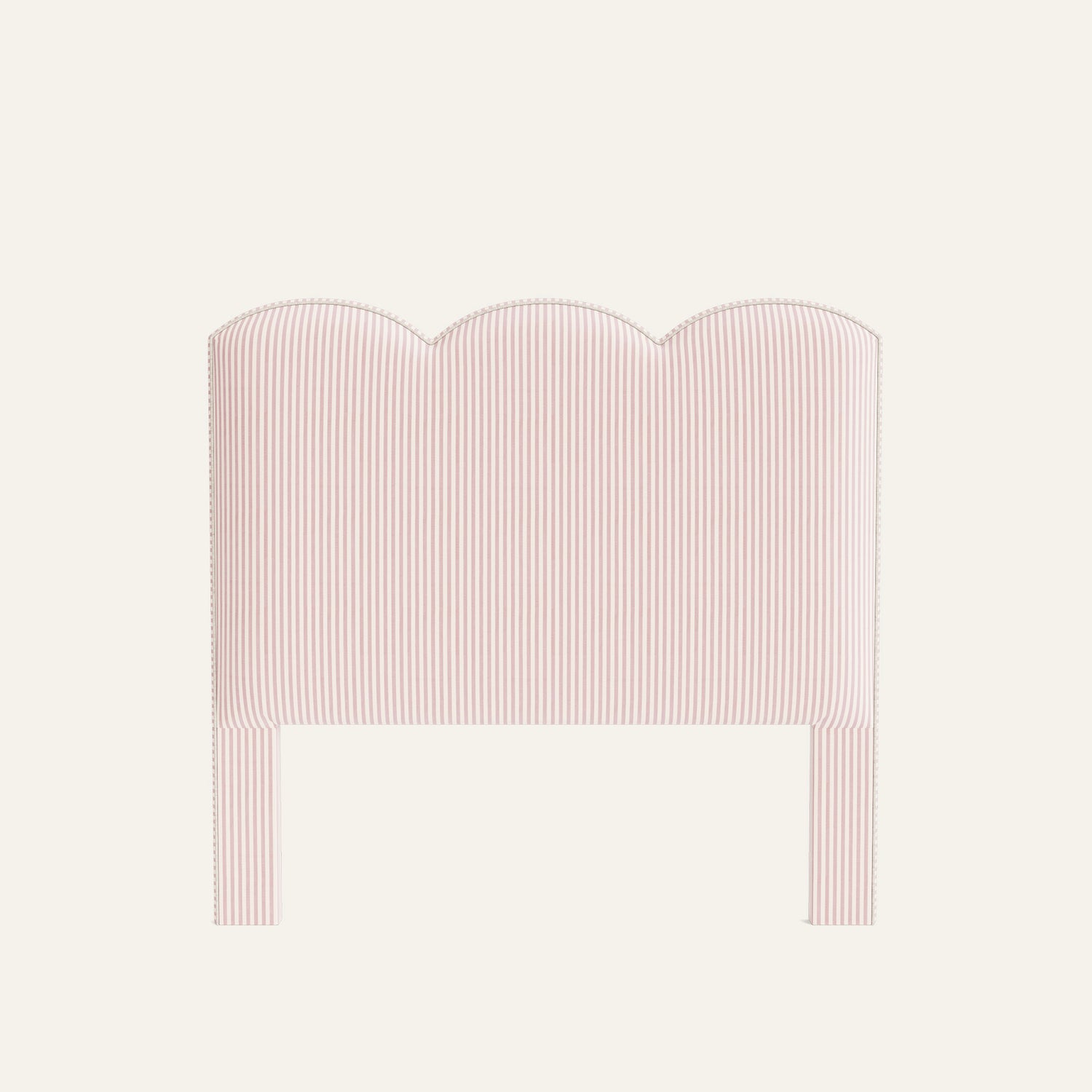 FEATURED: Shown in Queen / Sand Welt
