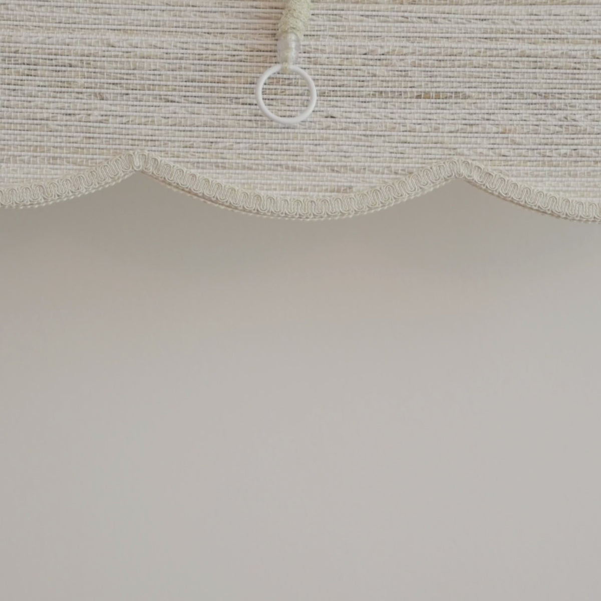 FEATURED: Shown in Almond / Scalloped / Ivory Gimp