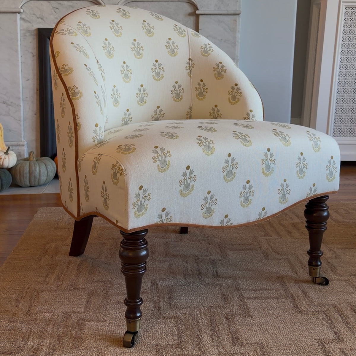 FEATURED: Shown in Lucie Chamomile / Tobacco / Honey Velvet Welt
