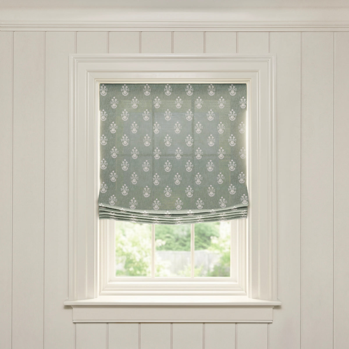 FEATURED: Shown in Relaxed