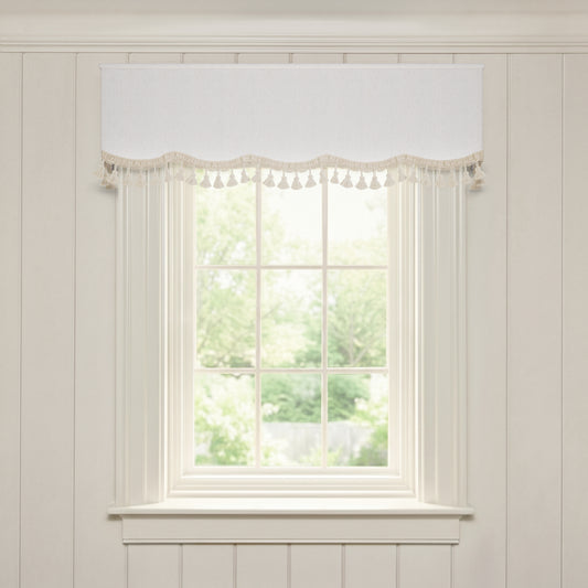 FEATURED: Shown in Scallop / Cream Tassel